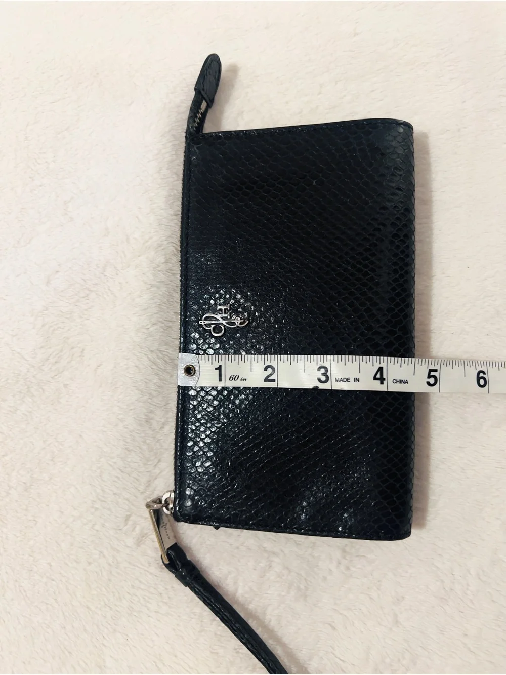 💚 Cole Haan Black Leather Wristlet Silver Hardware🩷